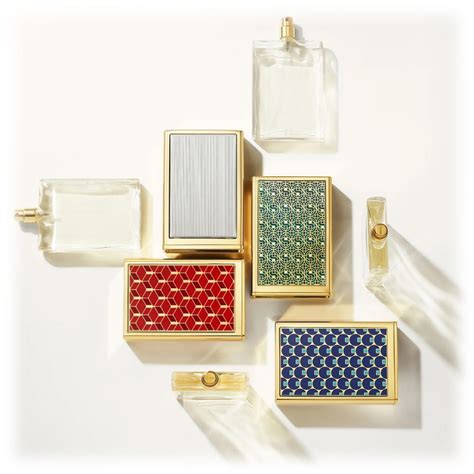 Les Nécessaires à Parfum .